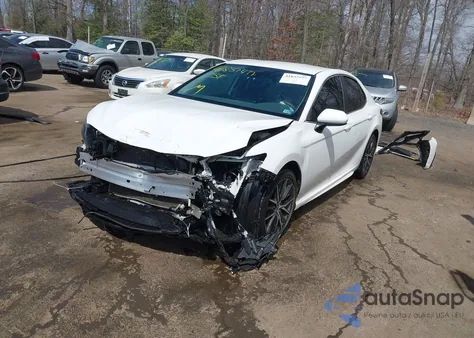 2021 Toyota Camry Se z USA, uszkodzony, nr VIN 4T1G11AK8MU580500